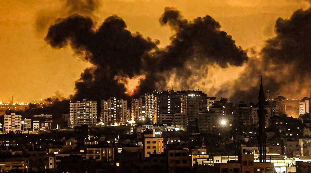 Israel continues to bomb Gaza homes