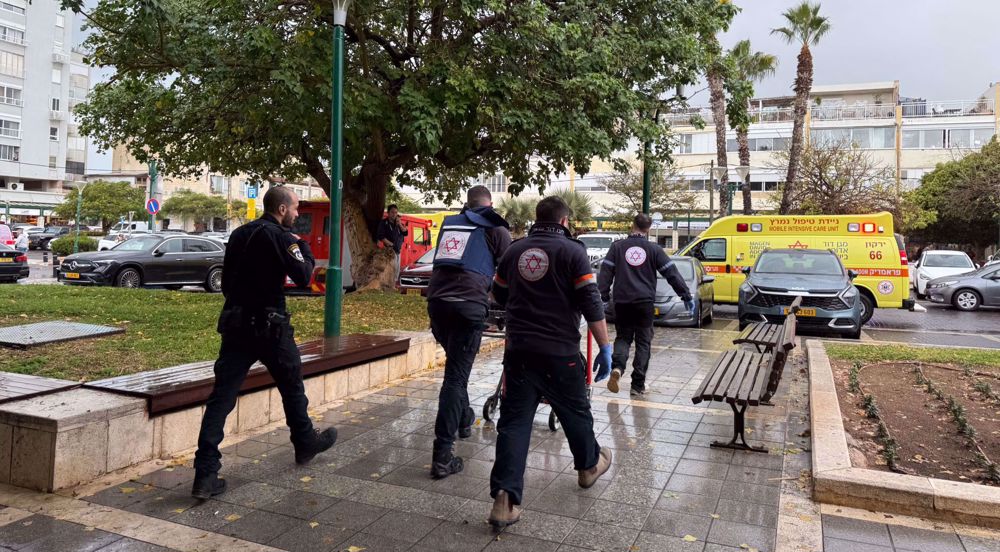 Settler fatally stabbed; five Israeli soldiers killed, injured near Jabalia