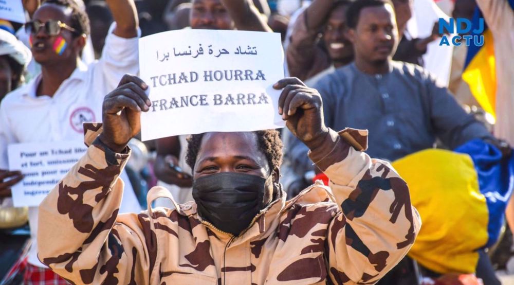 « Tchad Hourra, France Barra » 