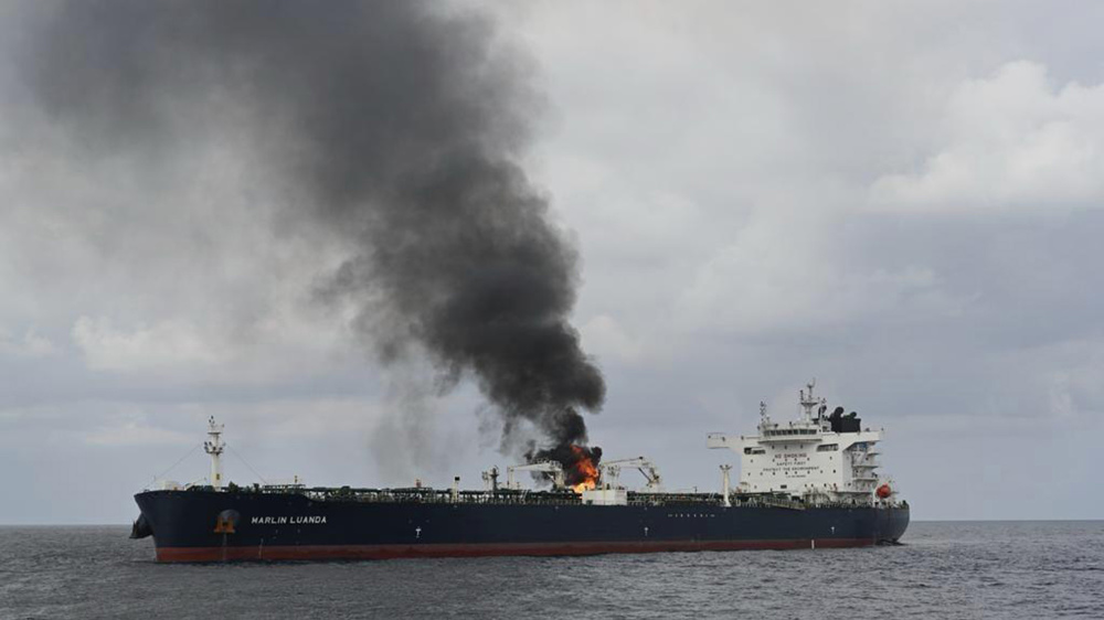 Un navire britannique en feu dans le golfe d'Aden