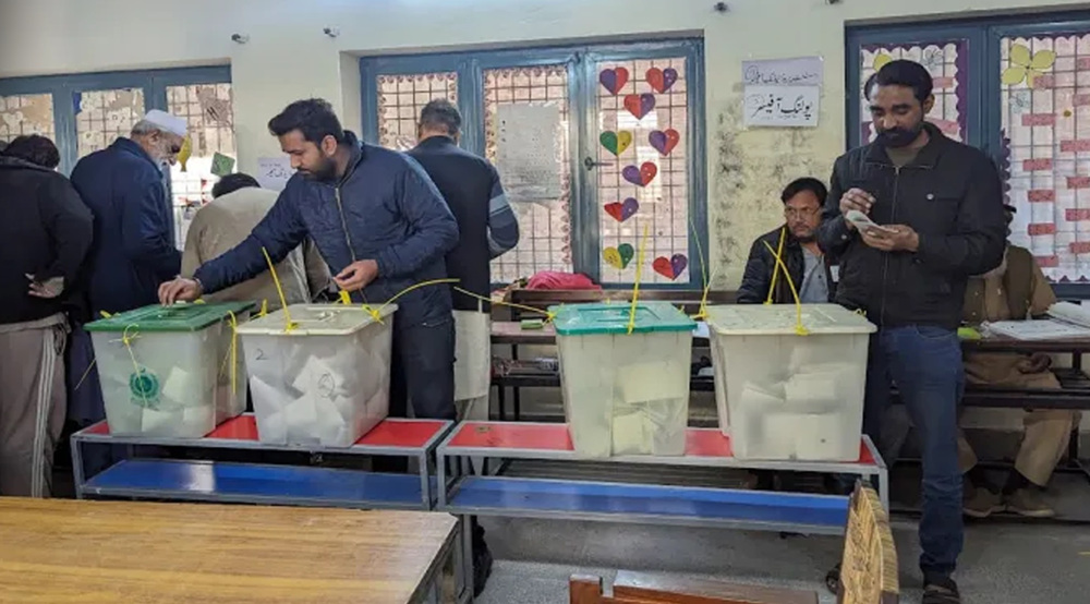 Pakistan holds general elections amid violence