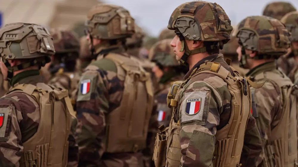 Moscou juge « dangereux » l’envoi de troupes françaises en Ukraine