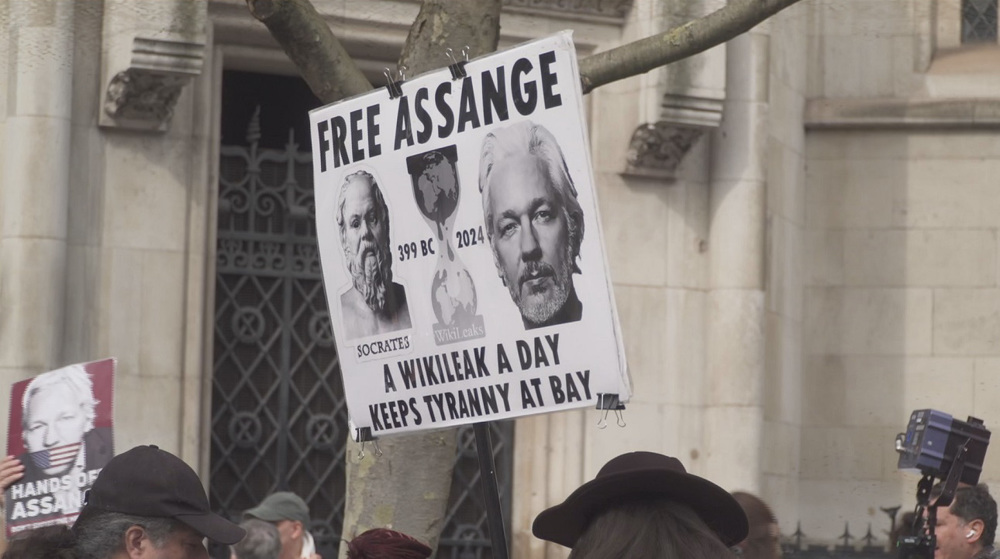 Extradition delayed but WikiLeaks founder Assange to remain jailed