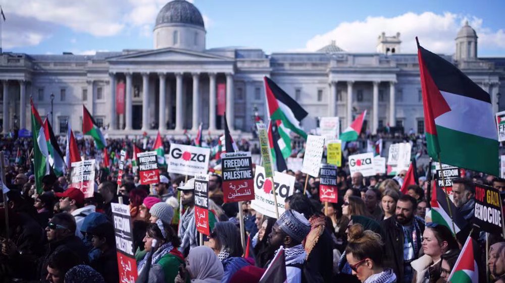 Londres: des manifestants appellent à la fin de la guerre génocidaire à Gaza