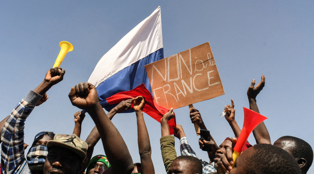 Burkina: la France totalement discréditée