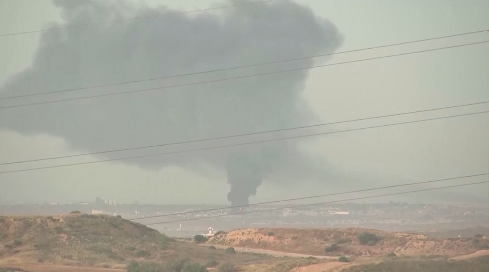 Smoke rises from Gaza as fighting continues