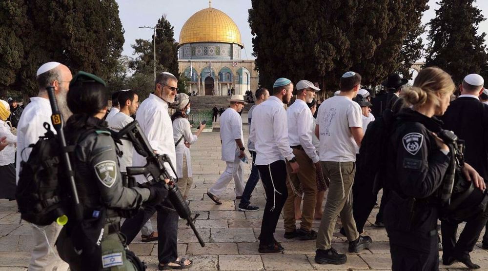 Israeli settlers break into al-Aqsa Mosque to celebrate Jewish holiday