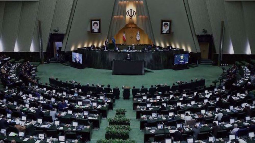 Le Parlement iranien condamne la répression des manifestations étudiantes aux USA