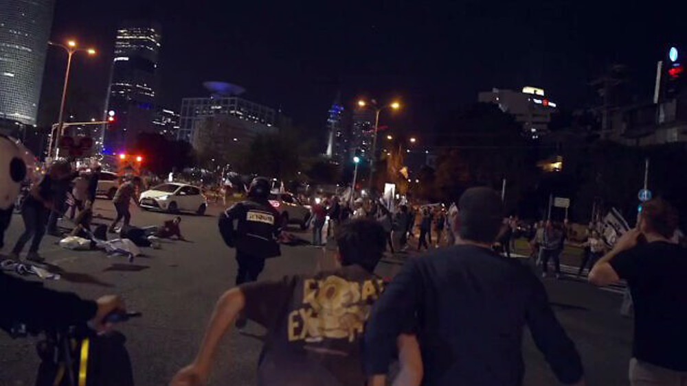 Five injured as car rams into anti-regime demonstration in Tel Aviv