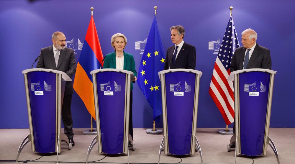 L’UE et les USA promettent des fonds alors que l’Arménie se détourne de Moscou