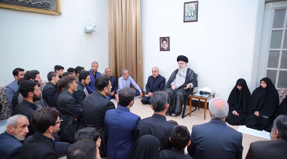 Leader: les Iraniens ont prouvé leur loyauté envers la Révolution islamique