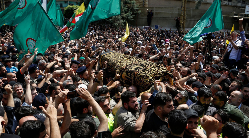 Leader offers condolences over passing of Hezbollah chief's mother 