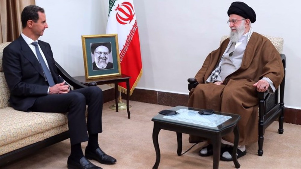 Ayatollah Khamenei receives Assad, hails Syria's resistance 