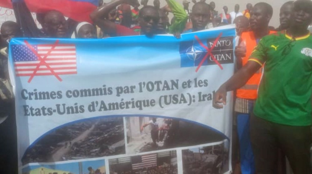 Burkina: "Marre des colons US et français !"