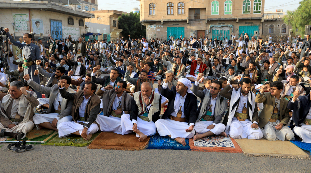 Yemenis express solidarity with Gaza at Eid al-Adha prayers in Sana'a