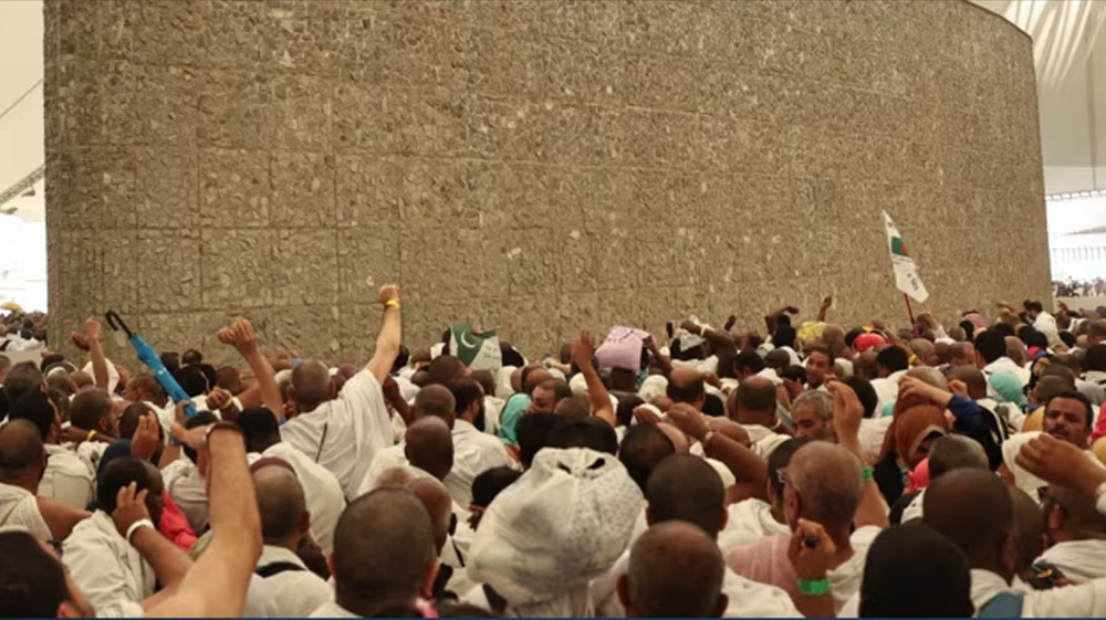 Final Hajj ritual of 'Rami Jamarat' in Mina unites pilgrims in spiritual journey