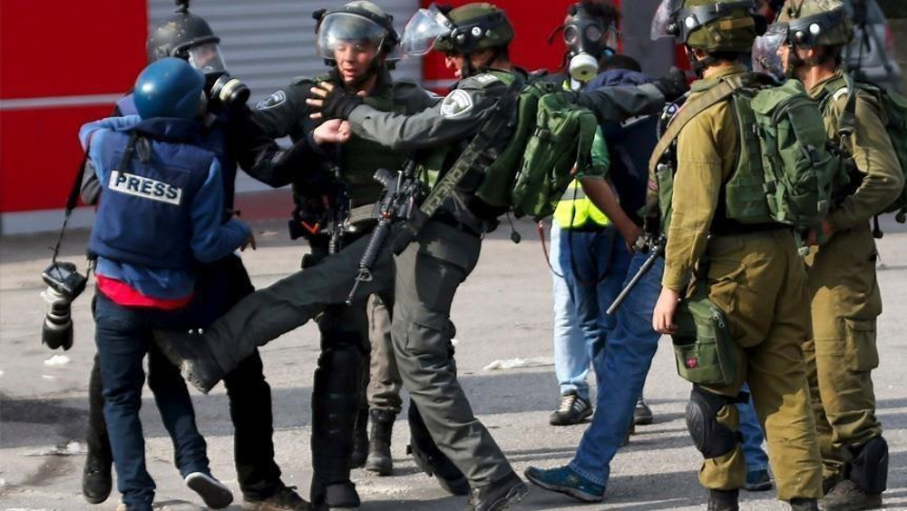 L'armée israélienne arrête une autre journaliste palestinienne