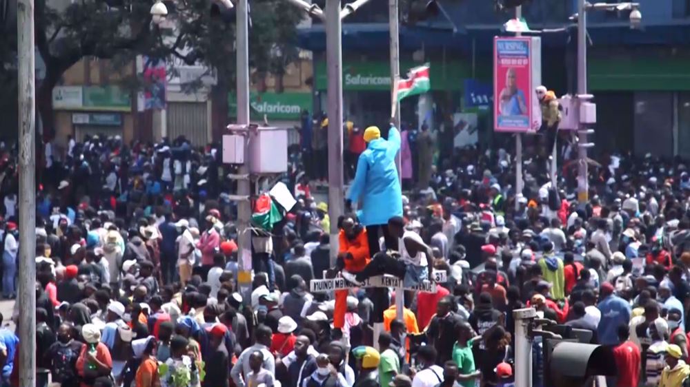 Several dead and injured as Kenya protesters attack parliament