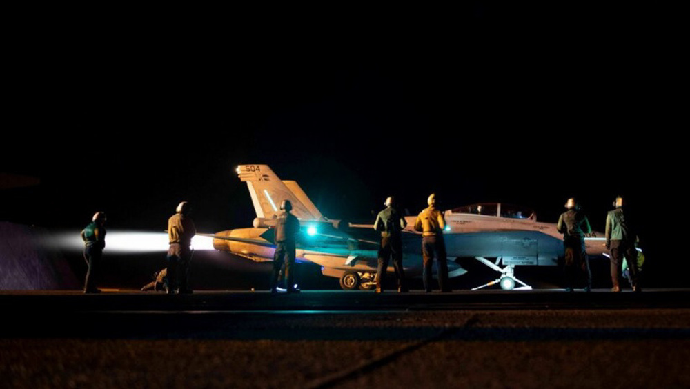 US-British coalition strikes Hudaydah airport in new attack on Yemen