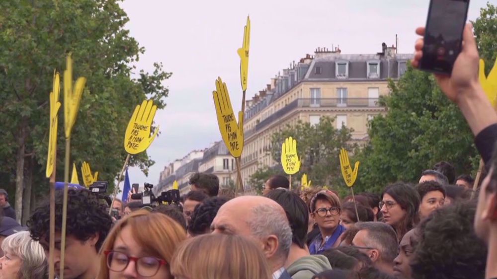 Paris se mobilise contre l’extrême droite
