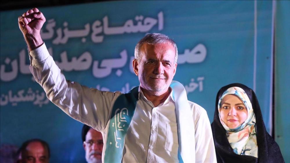 Iran’s top military brass 'ready' to cooperate with Pezeshkian's government