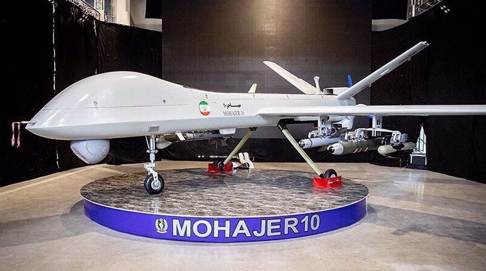 L'Iran présente son drone à longue portée Mohajer-10 lors d'une exposition russe