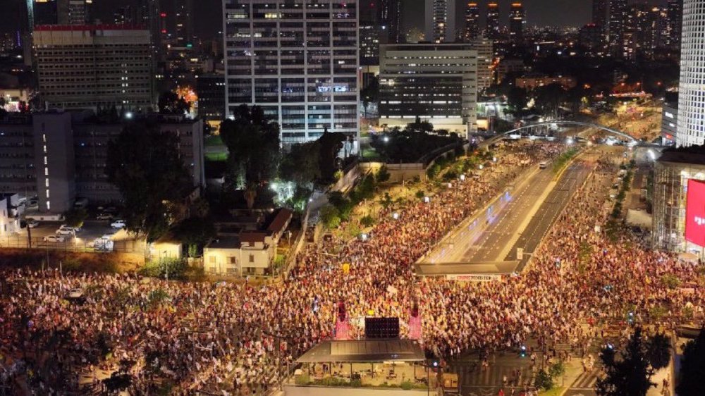 1000s rally across occupied territories blasting Netanyahu for blocking truce deal