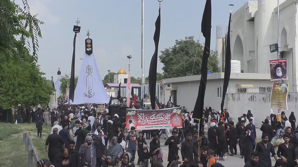 Shia Muslims in Pakistan observe day of Arba'een