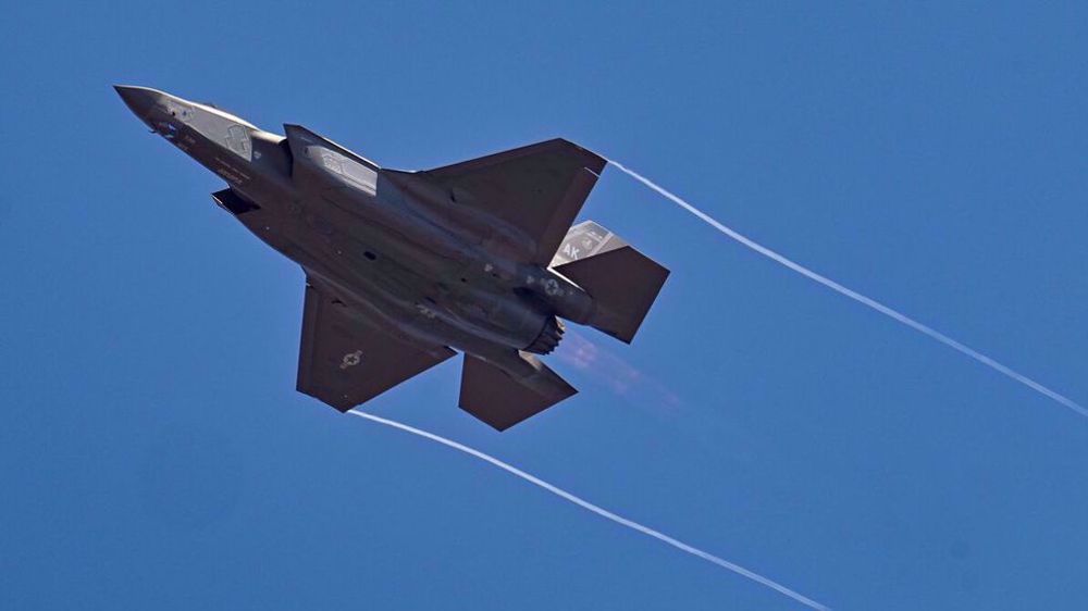 37 British MPs urge govt. to stop licensing parts for Israeli F-35s