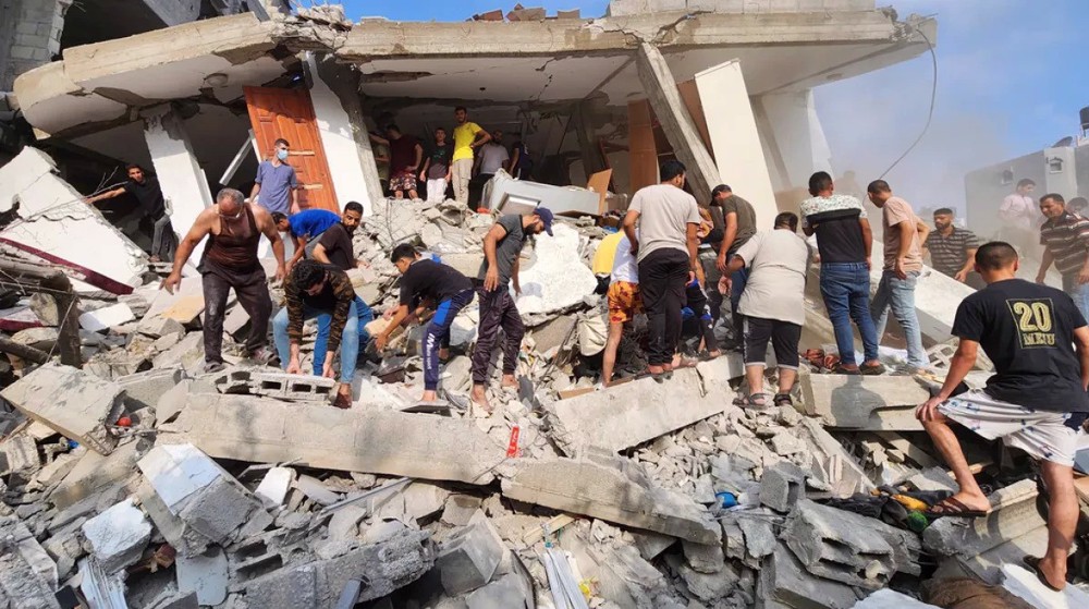 New Israeli massacre kills about two dozen civilians in central Gaza