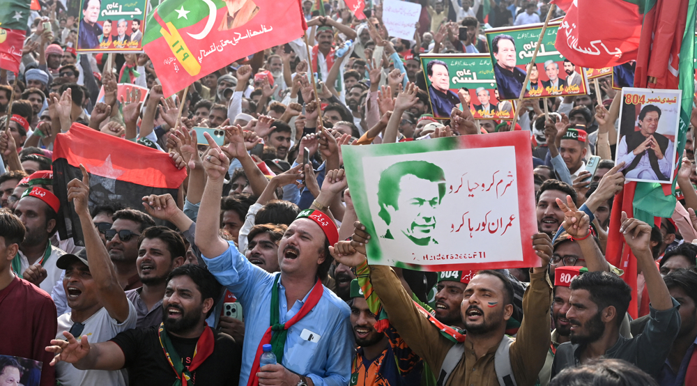 Party of former Pakistani PM holds rally in Lahore amid police crackdown