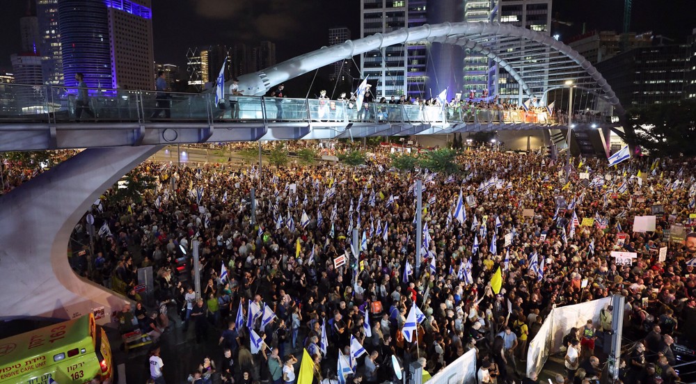 Over half a million Israelis rally in anti-regime protests in Tel Aviv