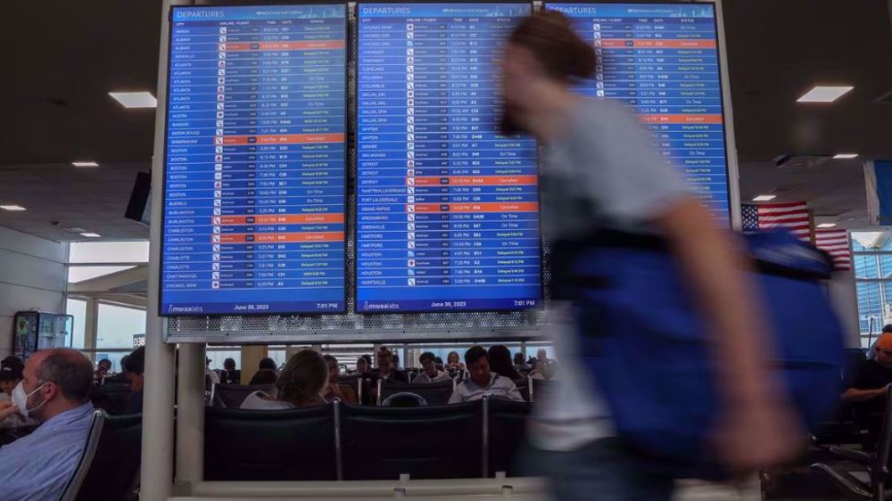Flight delays persist at major US airports as government shutdown continues