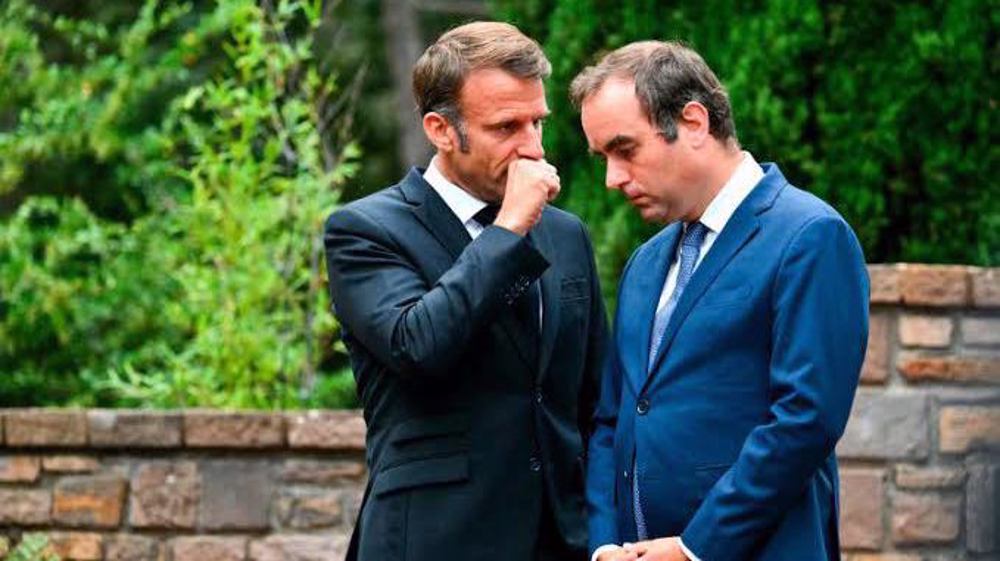 Dans l’impasse, Macron reconduit Lecornu à Matignon