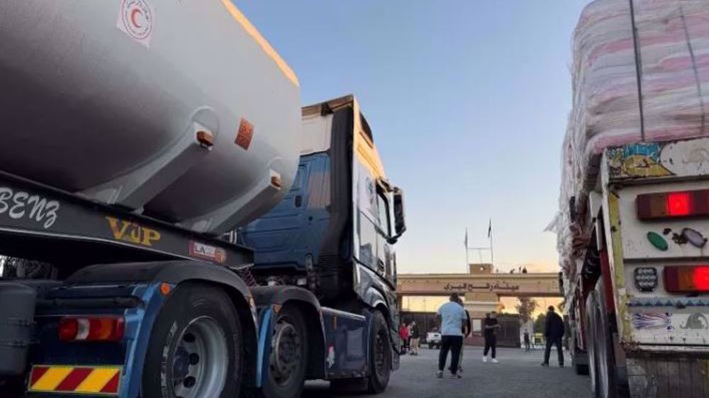 Israel orders suspension of aid deliveries to Gaza 