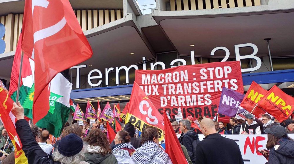Paris: les Français protestent contre l'envoi d’armes vers Israël