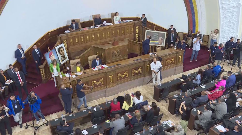 Venezuela declares prime minister of Trinidad and Tobago persona non grata