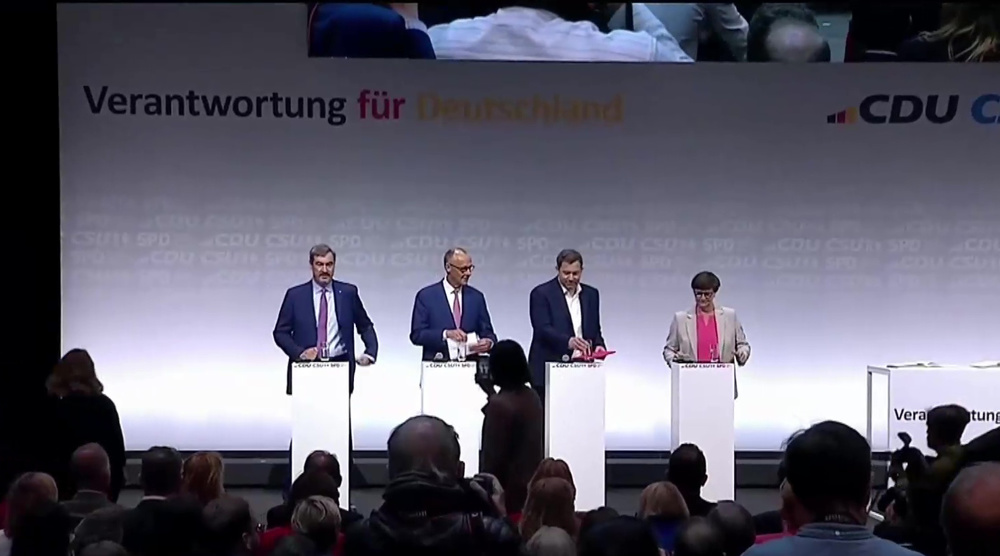 Polls show declining support for German government