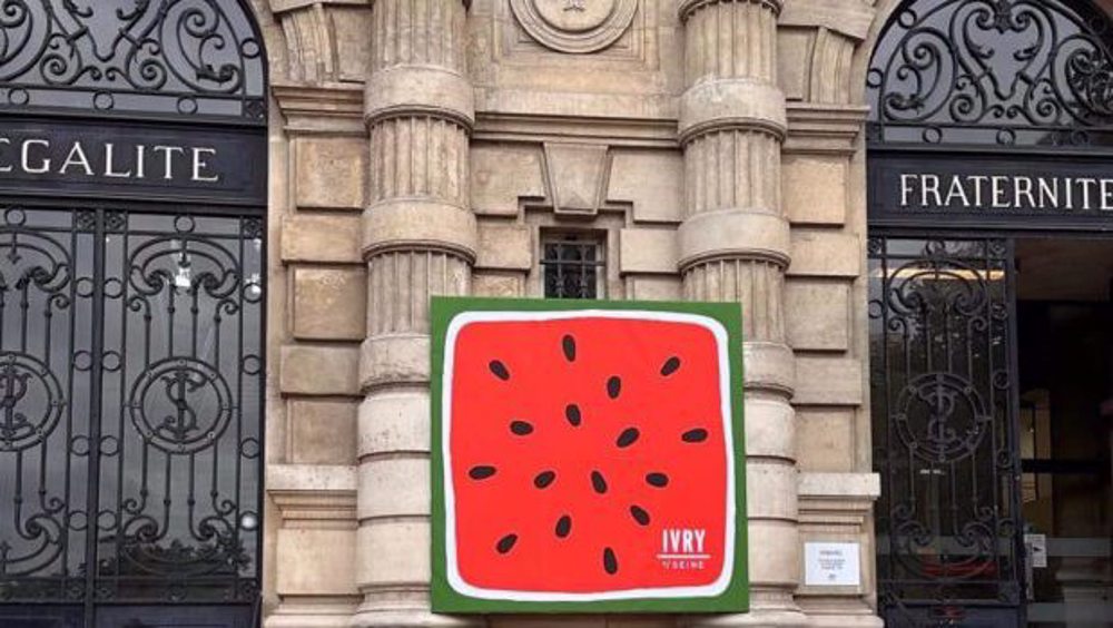 Privée de banderole de soutien à Gaza, Ivry-sur-Seine adopte une alternative symbolique