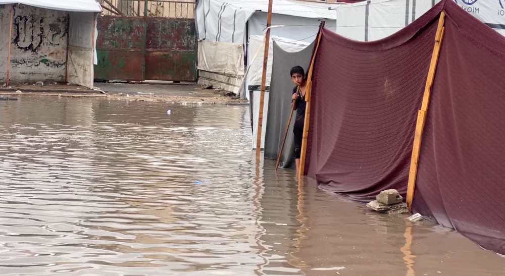 Gaza sous les eaux : l’ONU alerte sur le manque d’abris et de fournitures essentielles