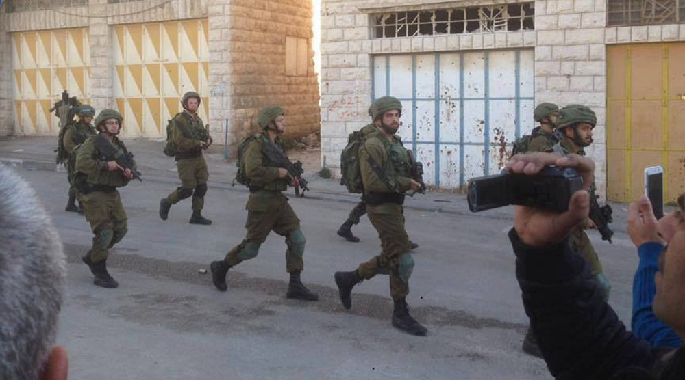 Israeli forces impose restrictions on al-Khalil residents amid settlers’ celebration