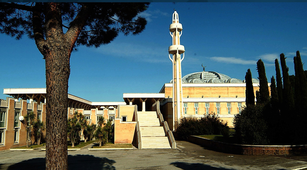 Muslims for Rome Association political party causes a stir in Italy