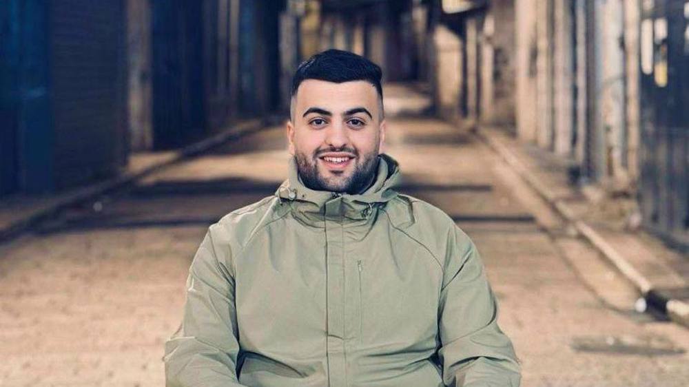 Israeli forces kill Palestinian youth, abduct two others in West Bank raids