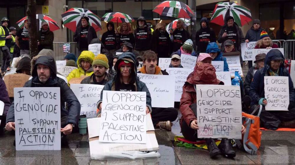 Liberated Palestinian prisoners express support for hunger-striking peers in UK
