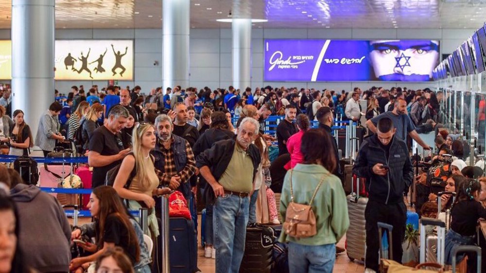 Over one quarter of Israelis consider leaving occupied territories: Survey