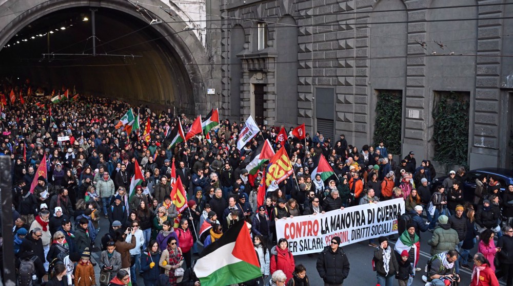 Italian unions go on strike over government budget proposal