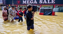 Evacuations underway in Sri Lankan capital due to rising floodwaters