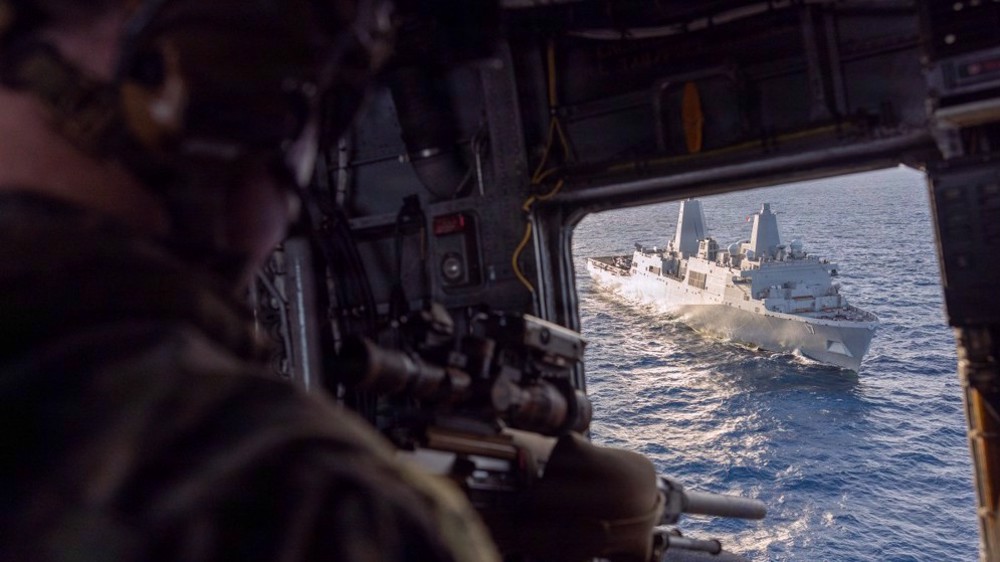 Des F/A-18 américains survolent le golfe du Venezuela