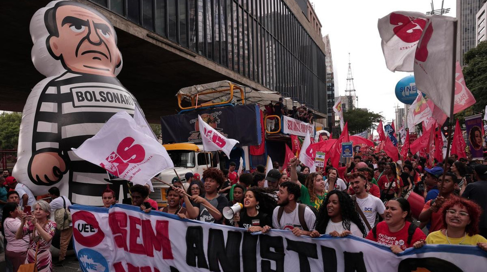 Brazilians protest against bids to ease punishment for Bolsonaro, allies