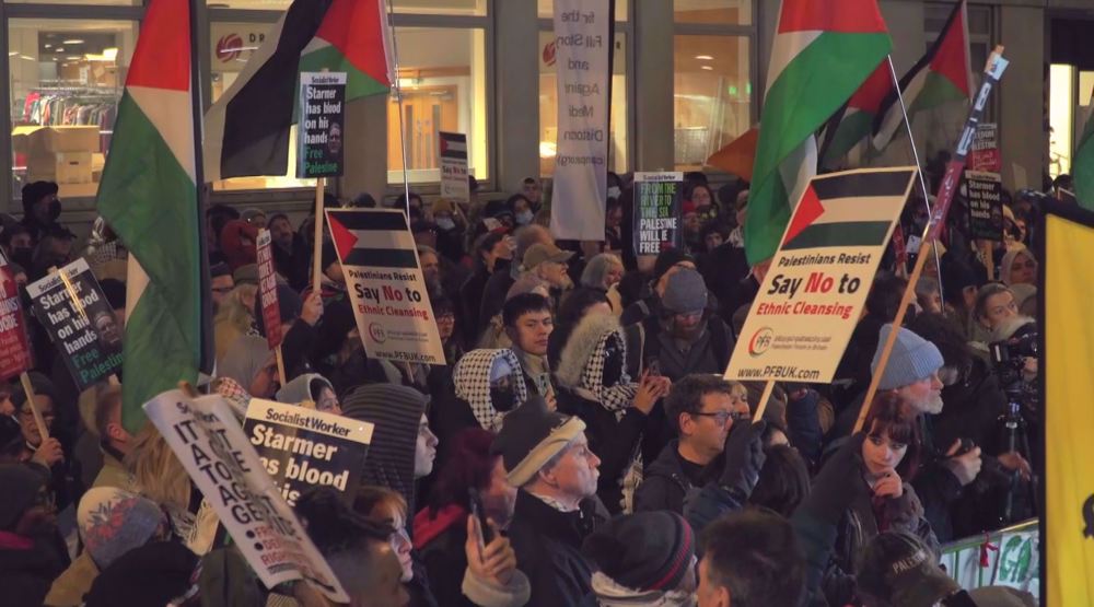 Protestors call for release of British hunger strikers